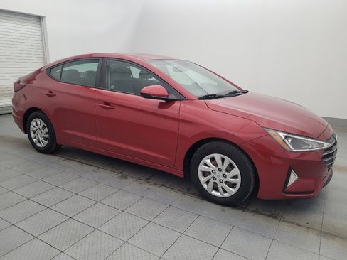 Used 2020 Hyundai Elantra SE image 11