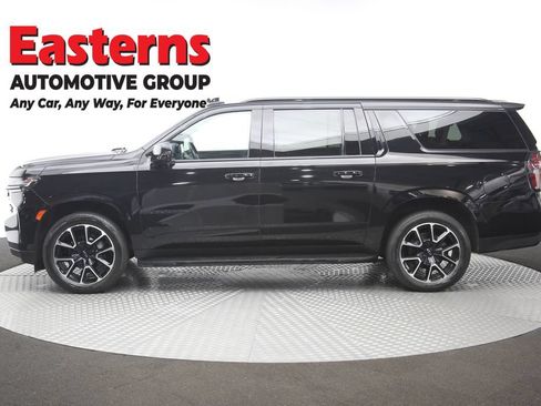 Used 2022 Chevrolet Suburban RST w/ Luxury Package AWD/4WD image 63