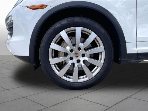 Used 2013 Porsche Cayenne S AWD/4WD image 9