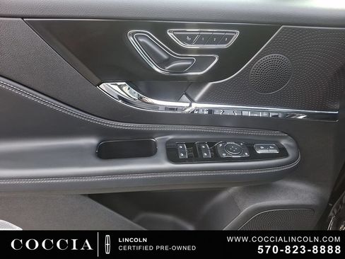 Certified 2024 Lincoln Corsair AWD image 12