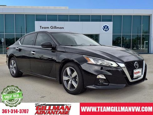 Used 2022 Nissan Altima 2.5 SL image 1