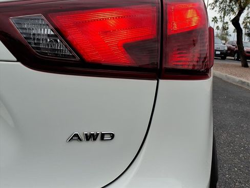 Used 2019 Nissan Rogue Sport S image 17