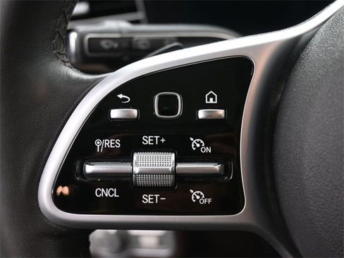 Used 2020 Mercedes-Benz GLS 580 4MATIC w/ Off-Road Package image 28