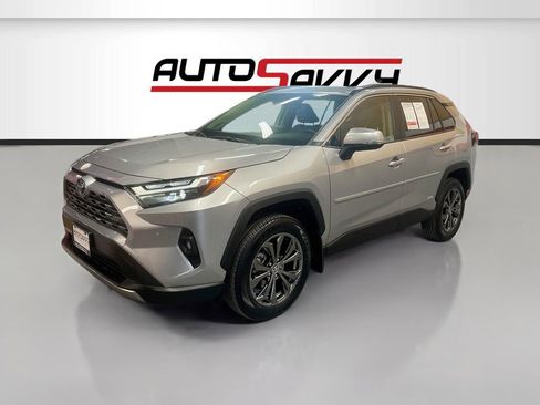 Used 2025 Toyota RAV4 Limited w/ Weather Package AWD/4WD image 3