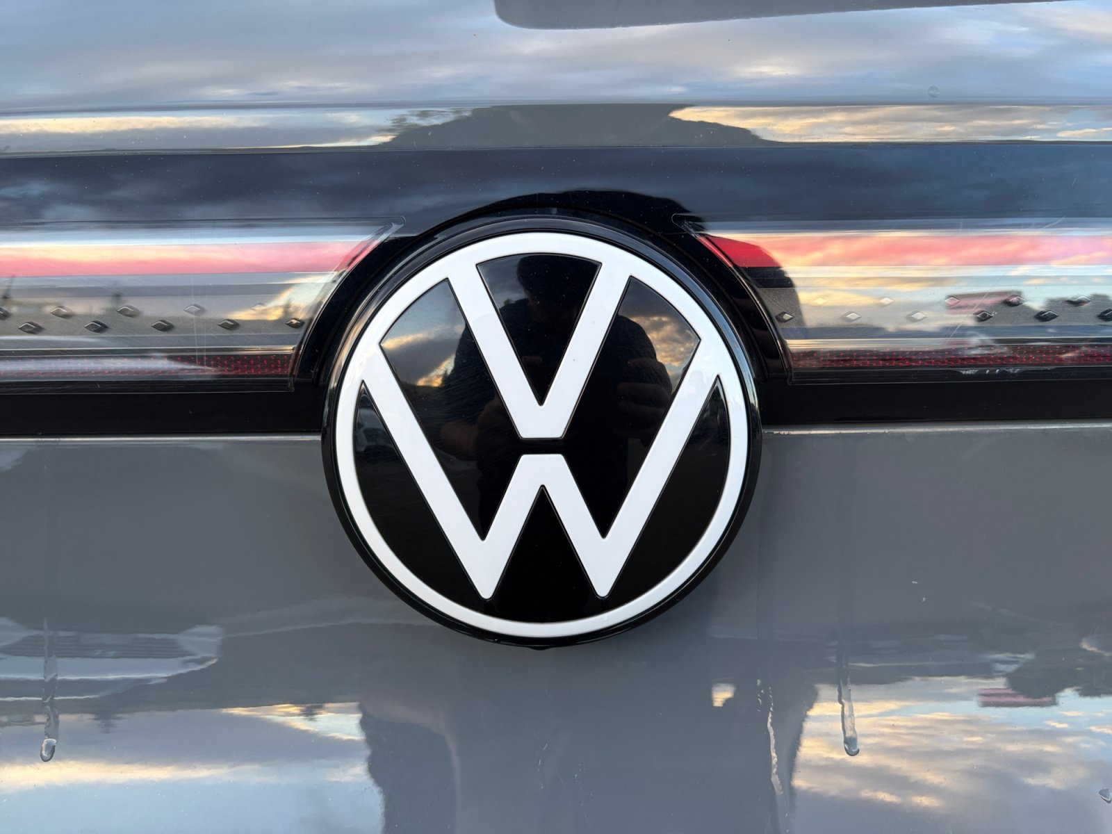 Used 2023 Volkswagen ID.4 Pro AWD/4WD image 22