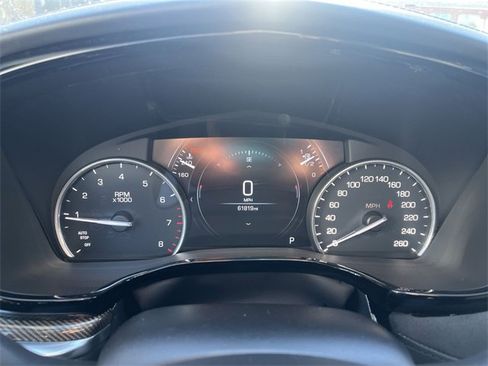 Used 2018 Cadillac XT5 Platinum image 15