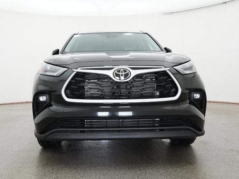 New 2026 Toyota Highlander XLE AWD/4WD image 13