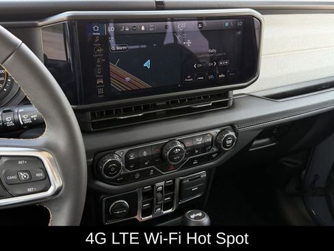 Used 2024 Jeep Wrangler Sahara w/ Technology Group AWD/4WD image 20