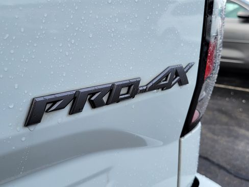 Used 2022 Nissan Frontier PRO-4X w/ Pro-4X Premium Package image 7