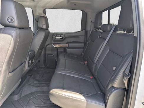 Used 2019 Chevrolet Silverado 1500 LT Trail Boss AWD/4WD image 18