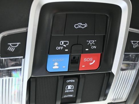 Used 2025 RAM 1500 Lone Star AWD/4WD image 34