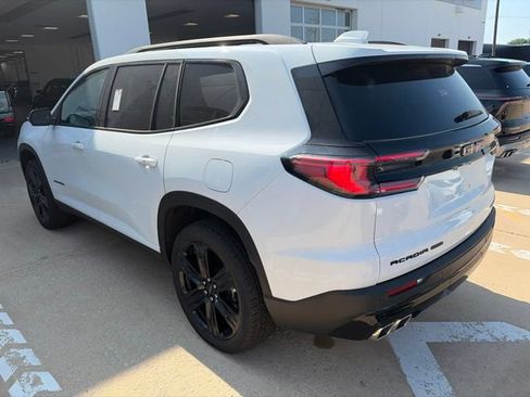 Used 2024 GMC Acadia Elevation w/ Black Edition AWD/4WD image 4