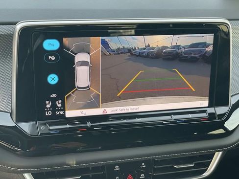 New 2026 Volkswagen Atlas Cross Sport SEL Premium R-Line image 13