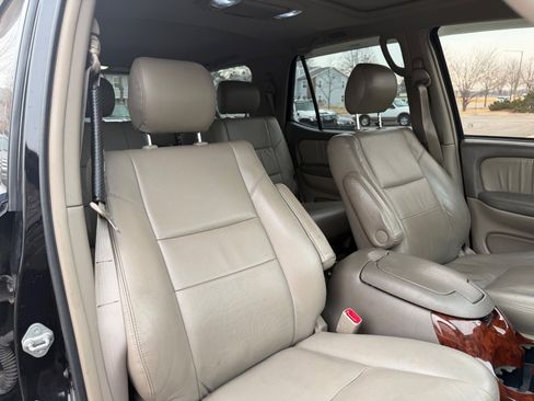 Used 2006 Toyota Sequoia Limited image 24