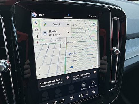 New 2026 Volvo XC40 B5 Core w/ Climate Package image 20