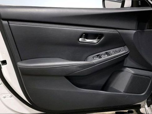 Used 2024 Nissan Sentra SV image 23