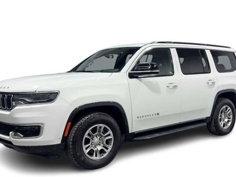 Used 2023 Jeep Wagoneer Base image 5