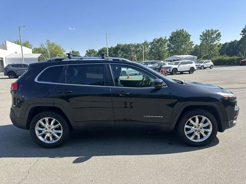 Used 2016 Jeep Cherokee Limited AWD/4WD image 6