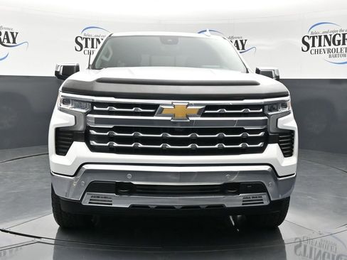 Used 2024 Chevrolet Silverado 1500 LTZ AWD/4WD image 2