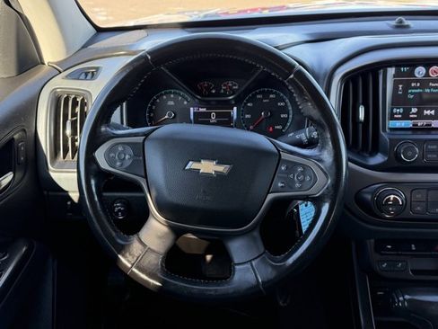 Used 2018 Chevrolet Colorado Z71 image 30