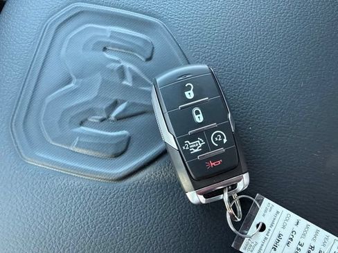 New 2026 RAM 3500 Laramie AWD/4WD image 41
