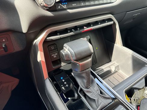 Used 2024 Toyota Tundra Limited w/ Power Package image 20