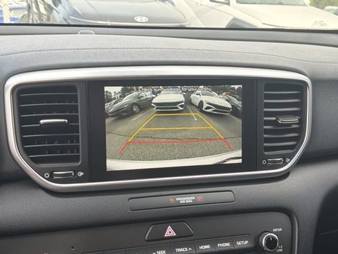 Used 2021 Kia Sportage LX FWD image 31