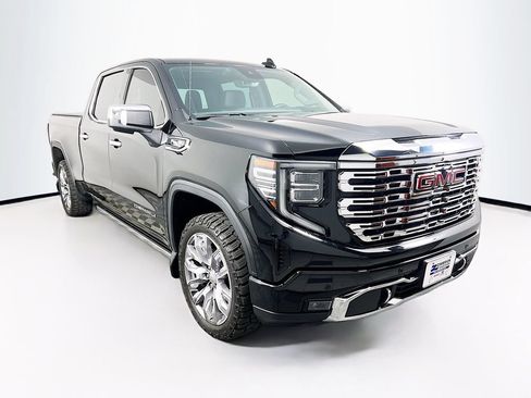 Used 2024 GMC Sierra 1500 Denali w/ Denali Reserve Package AWD/4WD image 1