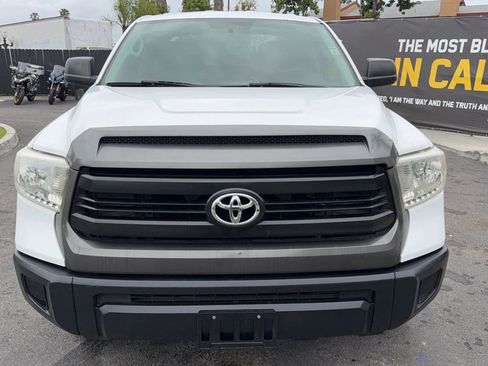 Used 2017 Toyota Tundra SR image 3