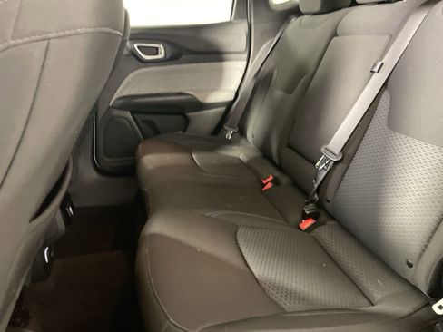 Used 2024 Jeep Compass Sport image 23