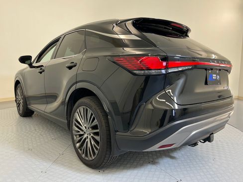 Used 2024 Lexus RX 350 w/ Convenience Package image 3