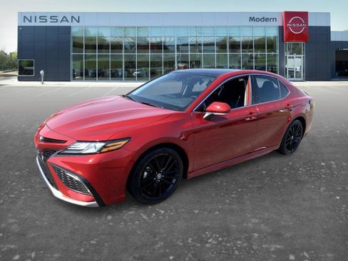 Used 2024 Toyota Camry XSE FWD image 1