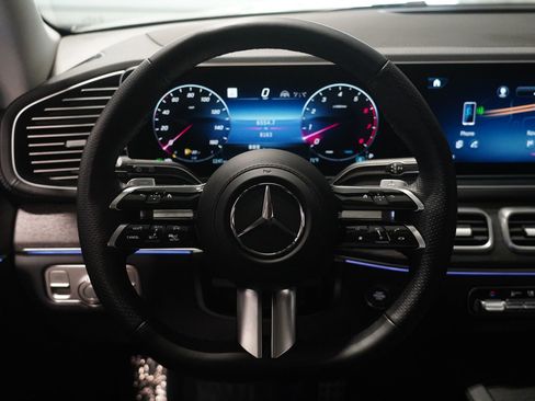 Certified 2026 Mercedes-Benz GLS 450 4MATIC image 16