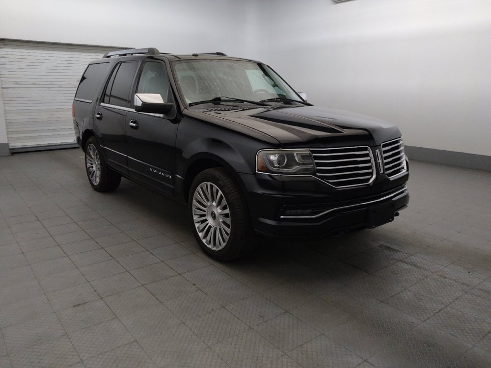 Used 2016 Lincoln Navigator Reserve AWD/4WD image 13