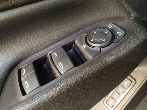 Used 2020 Chevrolet Equinox Premier image 27