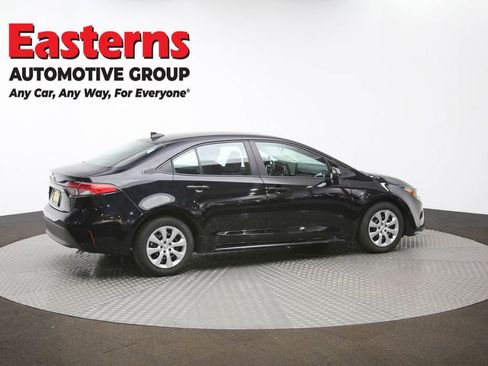 Used 2025 Toyota Corolla LE image 43