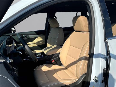 New 2026 Buick Enclave Preferred w/ LPO, Floor Liner Package FWD image 16