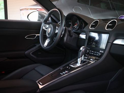 Used 2025 Porsche 718 Cayman RWD image 45