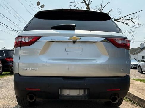Used 2020 Chevrolet Traverse LS AWD/4WD image 7