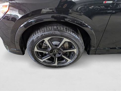 New 2025 Audi Q3 2.0T Premium Plus image 10