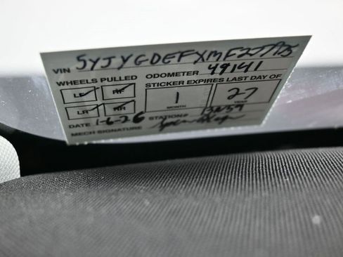 Used 2021 Tesla Model Y Performance image 11