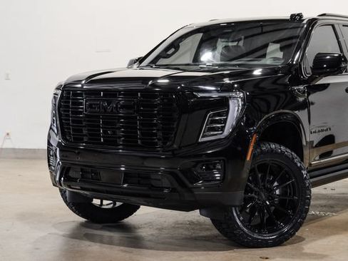 Used 2026 GMC Yukon Denali w/ Sun & Power Step Package AWD/4WD image 18