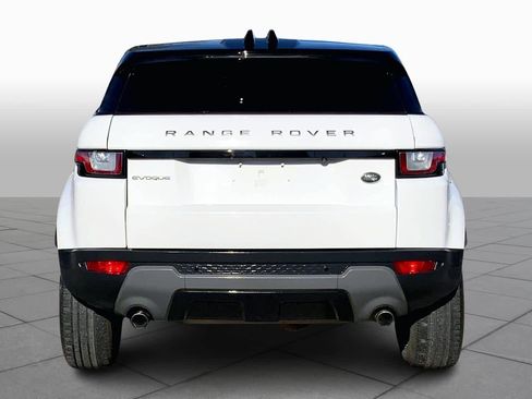 Used 2018 Land Rover Range Rover Evoque SE Premium AWD/4WD image 4