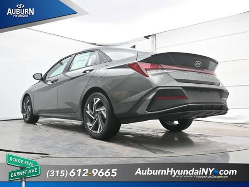 New 2025 Hyundai Elantra Sport FWD image 16