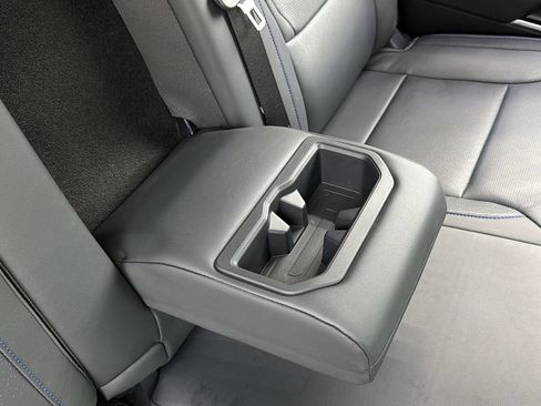 Used 2025 Toyota Tundra Platinum AWD/4WD image 41