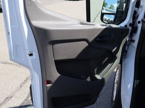 Used 2025 Ford Transit 350 XLT RWD image 13