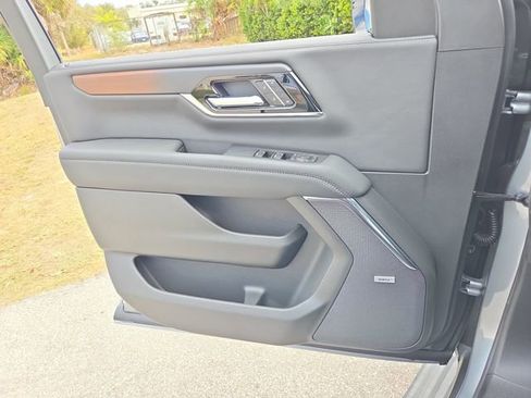 New 2026 GMC Yukon XL Denali w/ Sun & Power Step Package image 21