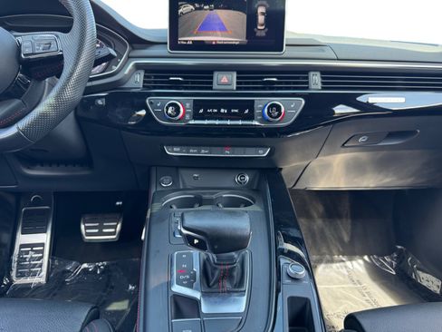 Used 2019 Audi A4 2.0T Premium Plus w/ Premium Plus Package AWD/4WD image 11
