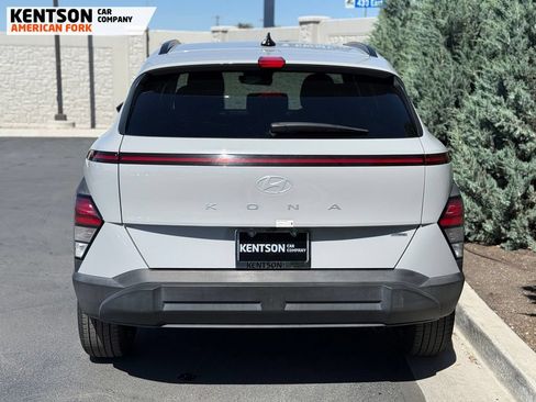 Used 2025 Hyundai Kona SEL AWD/4WD image 6