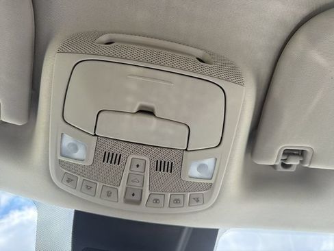 Used 2018 Ford Expedition Platinum AWD/4WD image 19